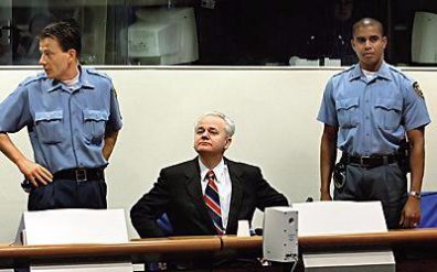Слободан Милошевич оправдан в Гааге