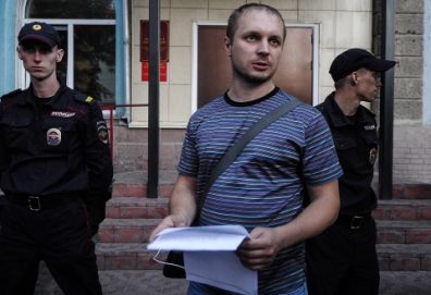 На кандидата от ПАРНАСа завели дело из-за нацистской символики в «Вконтакте»